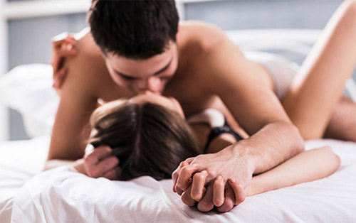 Cái nào mất nhiều thời gian hơn để quan hệ tình dục hoặc quan hệ tình dục? Quan hệ tình dục có tốt không?