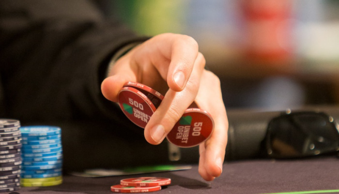 Preflop là gì? Cách hiệu quả để chơi Poker trước vòng là gì?