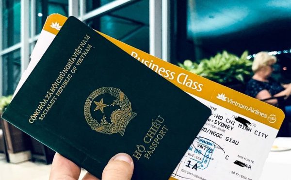 Các hãng mở bán vé máy bay PR